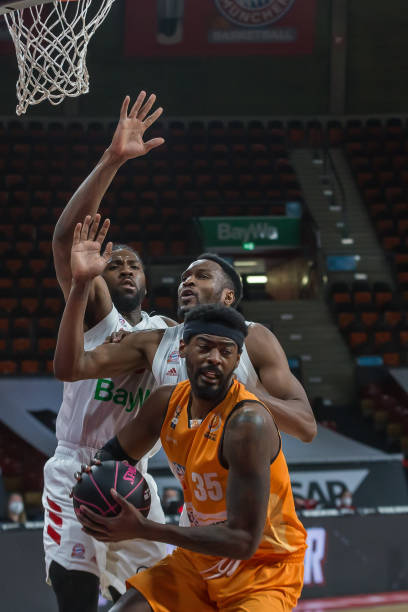 事中表现出 事中表现出