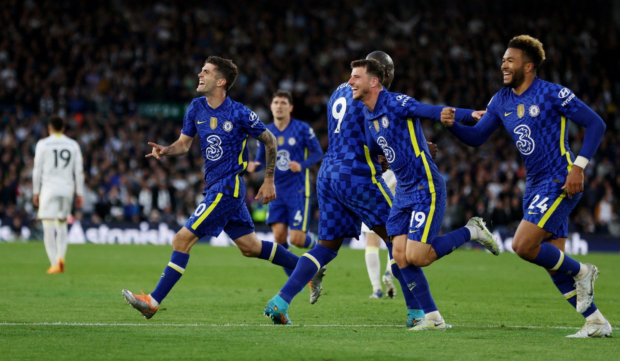 场客场硬仗 场客场硬仗